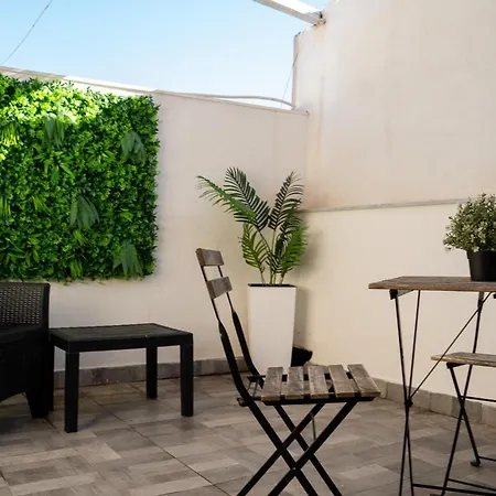 Elephant's Апартаменты *